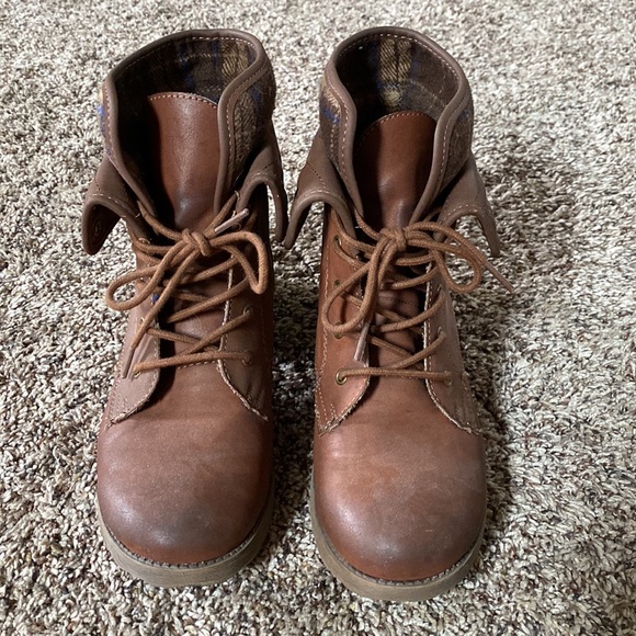 Ankle Boots - Picture 4 of 7